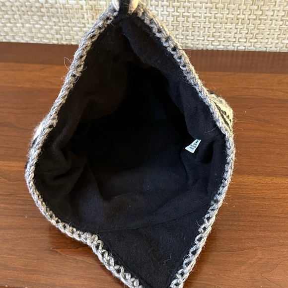 🌟HP🌟Himalayan Trapper Hat 100% Wool Black/ Ivory Handcraft Collection D&Y Nepal - Picture 6 of 8